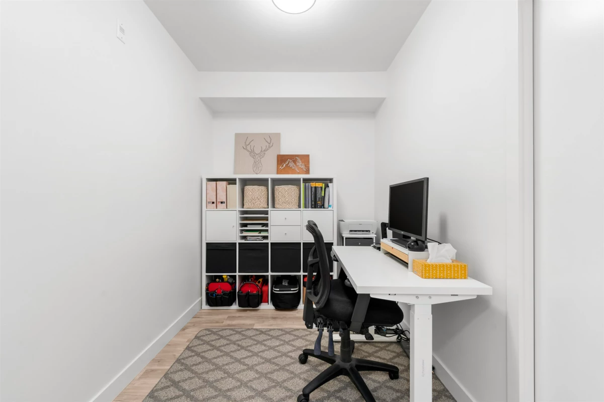 Guest Bathroom Photo of 509 38013 Third Avenue, Squamish, BC