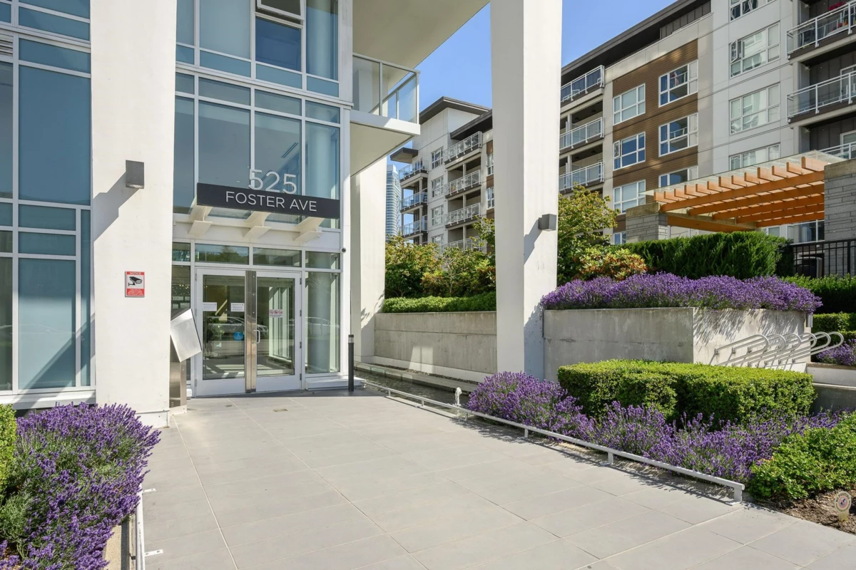 Backyard Photo of 407 525 Foster Avenue, Coquitlam, BC