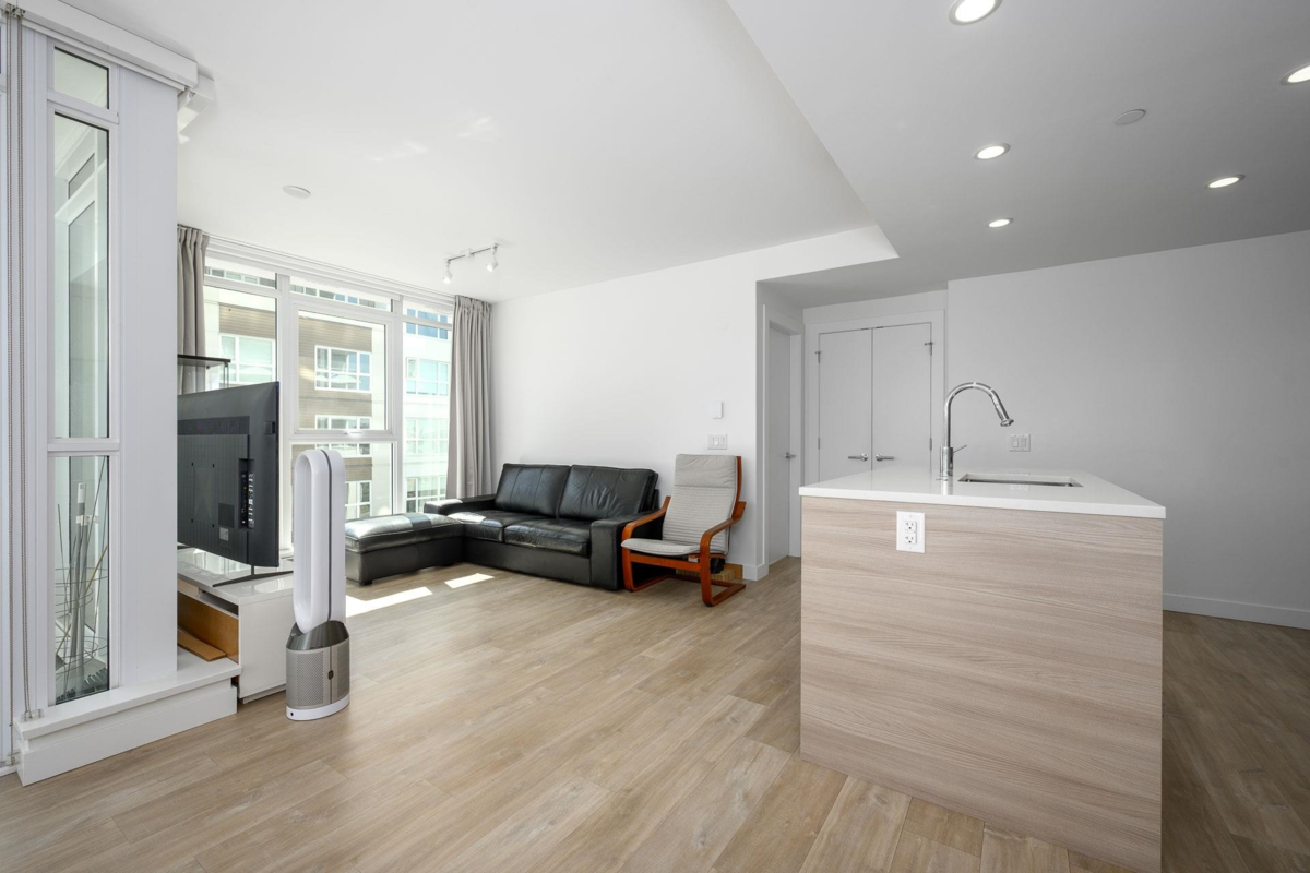 Kitchen Photo of 407 525 Foster Avenue, Coquitlam, BC