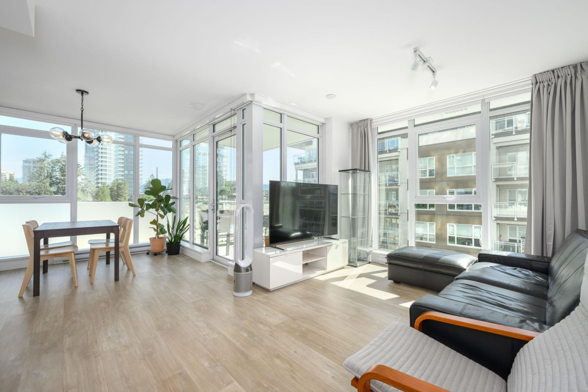 Primary Bedroom Photo of 407 525 Foster Avenue, Coquitlam, BC