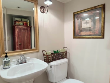 Mudroom Photo of 680 Thompson Avenue, Coquitlam, BC