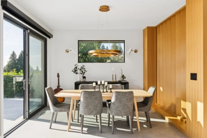 Breakfast Nook Photo of 2678 Mathers Avenue, West Vancouver, BC
