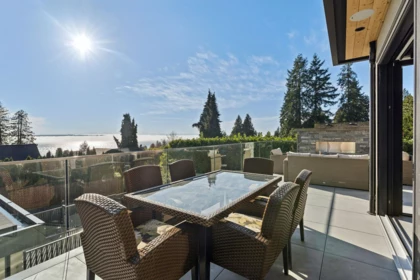 2678 Mathers Avenue, West Vancouver, BC