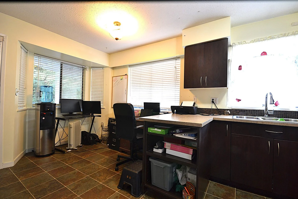 Backyard Photo of 3141 Raleigh Street, Port Coquitlam, BC