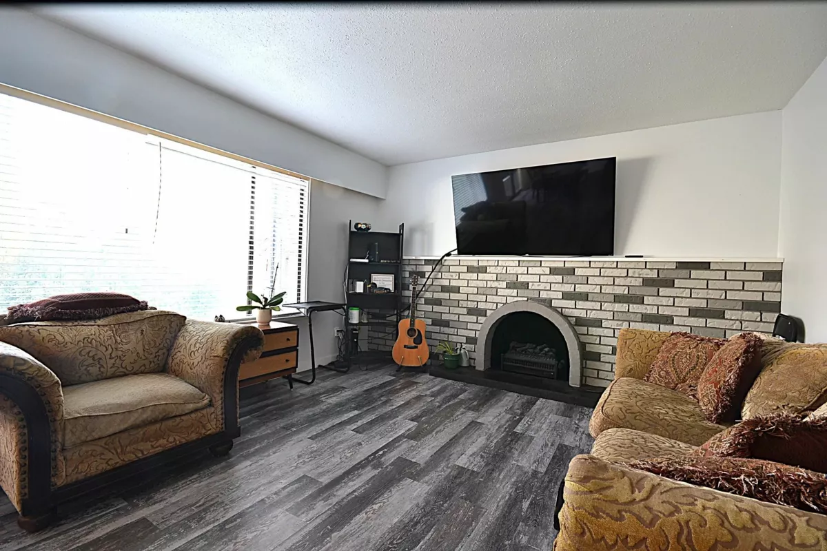 Basement Recreation Room Photo of 3141 Raleigh Street, Port Coquitlam, BC