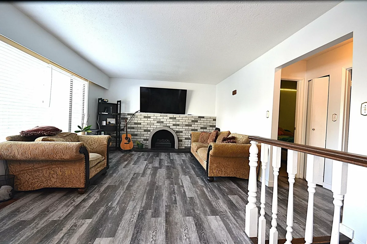 Laundry Room Photo of 3141 Raleigh Street, Port Coquitlam, BC