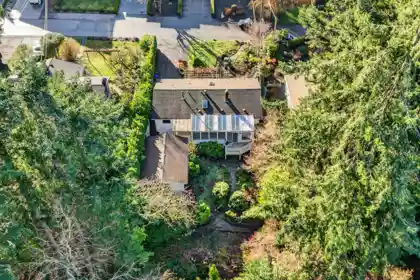 12645 27a Avenue, Surrey, BC, Crescent Bch Ocean Pk. — 2 bed single family residence for sale