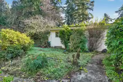 Walk-In Closet Photo of 12645 27a Avenue, Surrey, BC