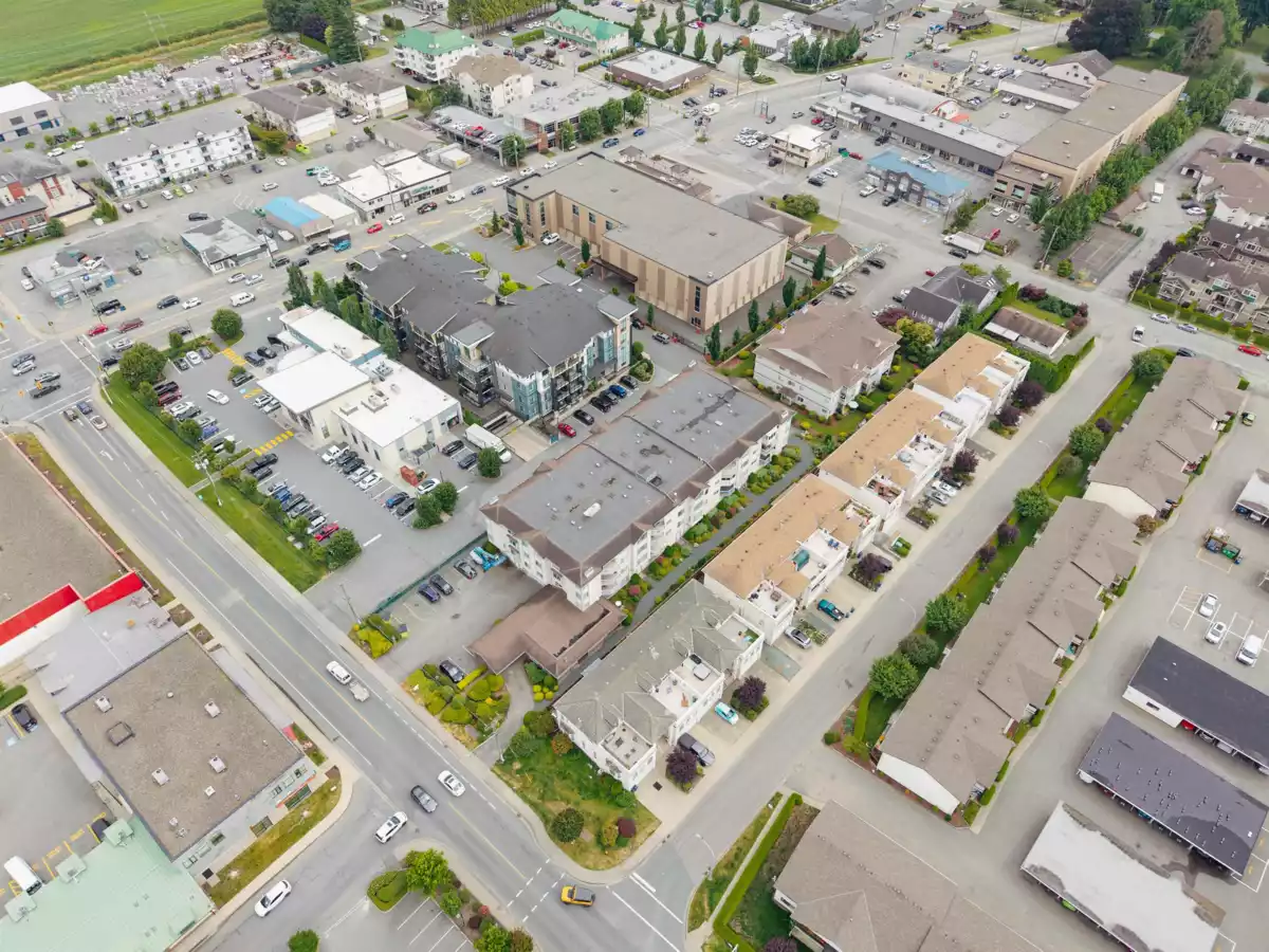 Outdoor Deck Photo of 204 45660 Knight Road, Sardis, BC