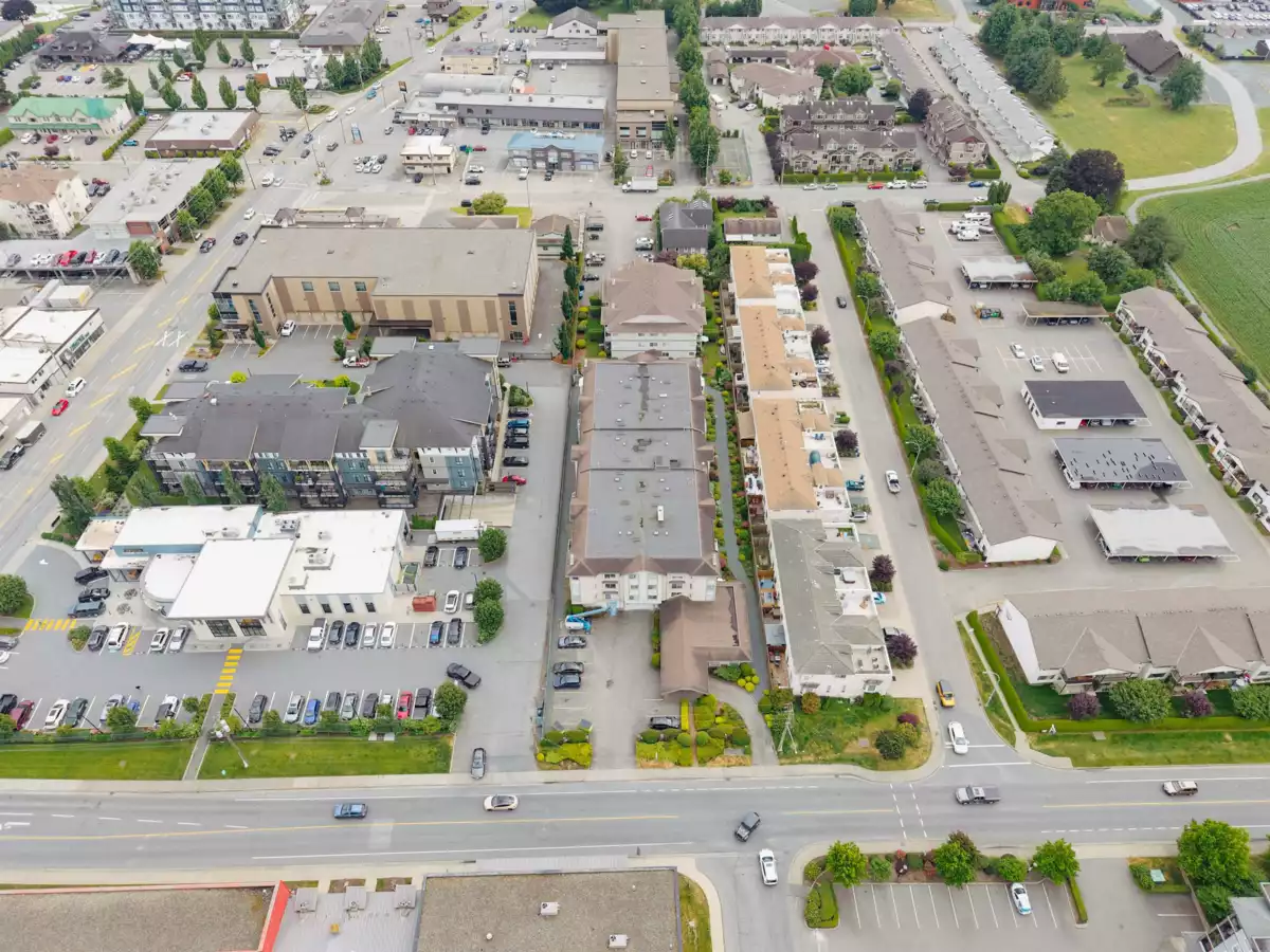 Outdoor Patio Photo of 204 45660 Knight Road, Sardis, BC