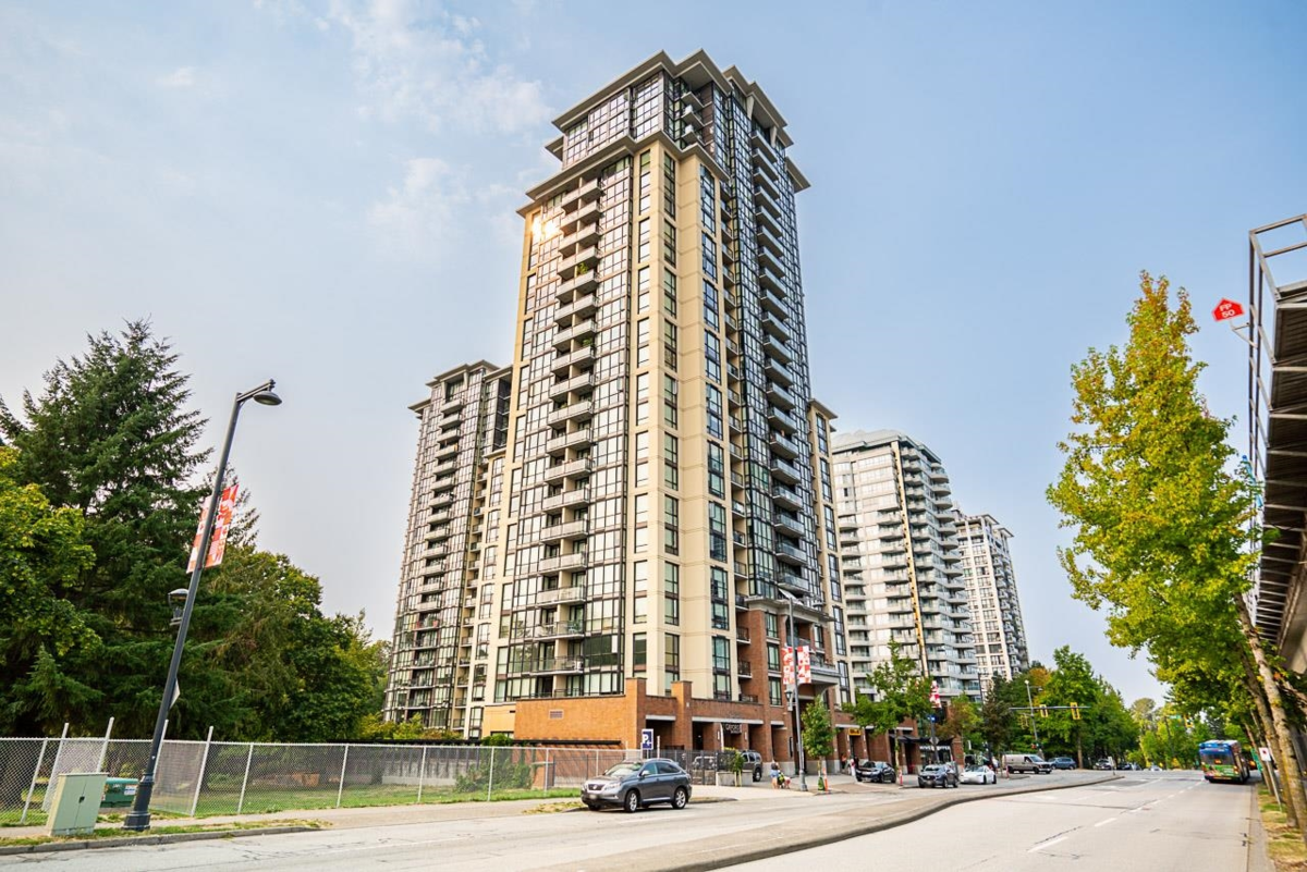 Community Amenities Photo (Clubhouse) of 2501 10777 University Drive, Surrey, BC