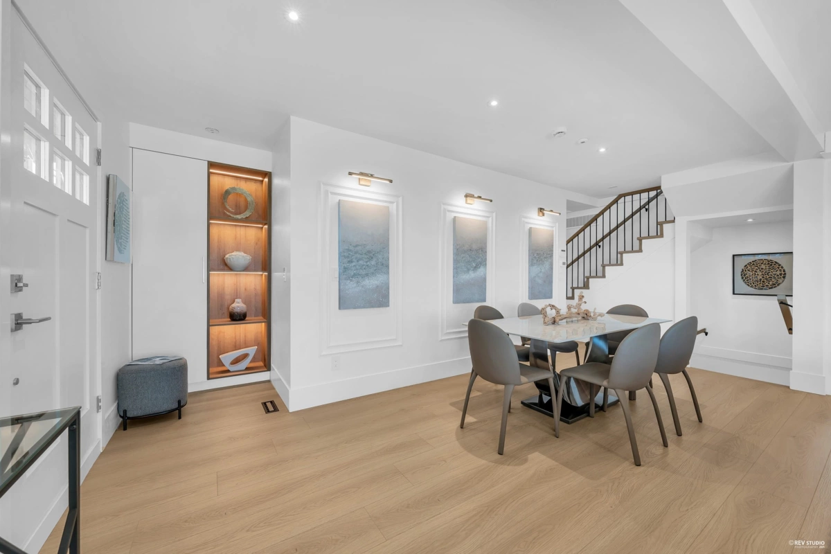 Breakfast Nook Photo of 103 1125 Cartier Avenue, Coquitlam, BC