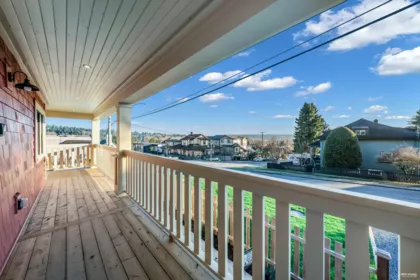 103 1125 Cartier Avenue, Coquitlam, BC