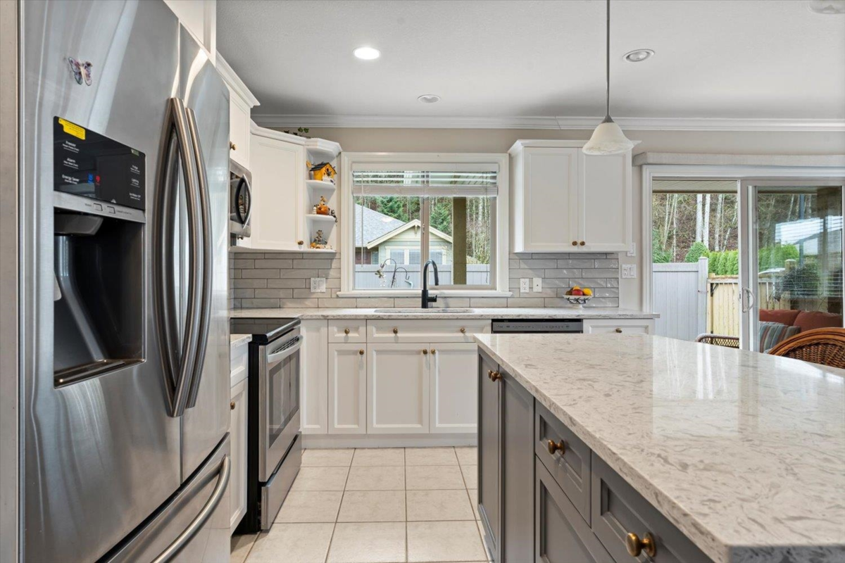 Primary Bedroom Photo of 72 46000 Thomas Road, Chilliwack, BC