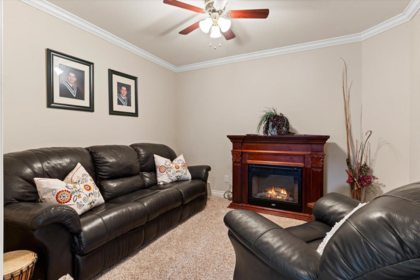 Laundry Room Photo of 72 46000 Thomas Road, Chilliwack, BC