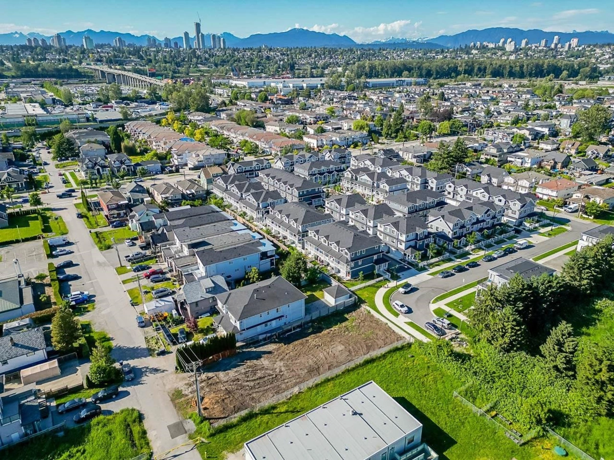 Backyard Photo of 231 Lawrence Street, New Westminster, BC