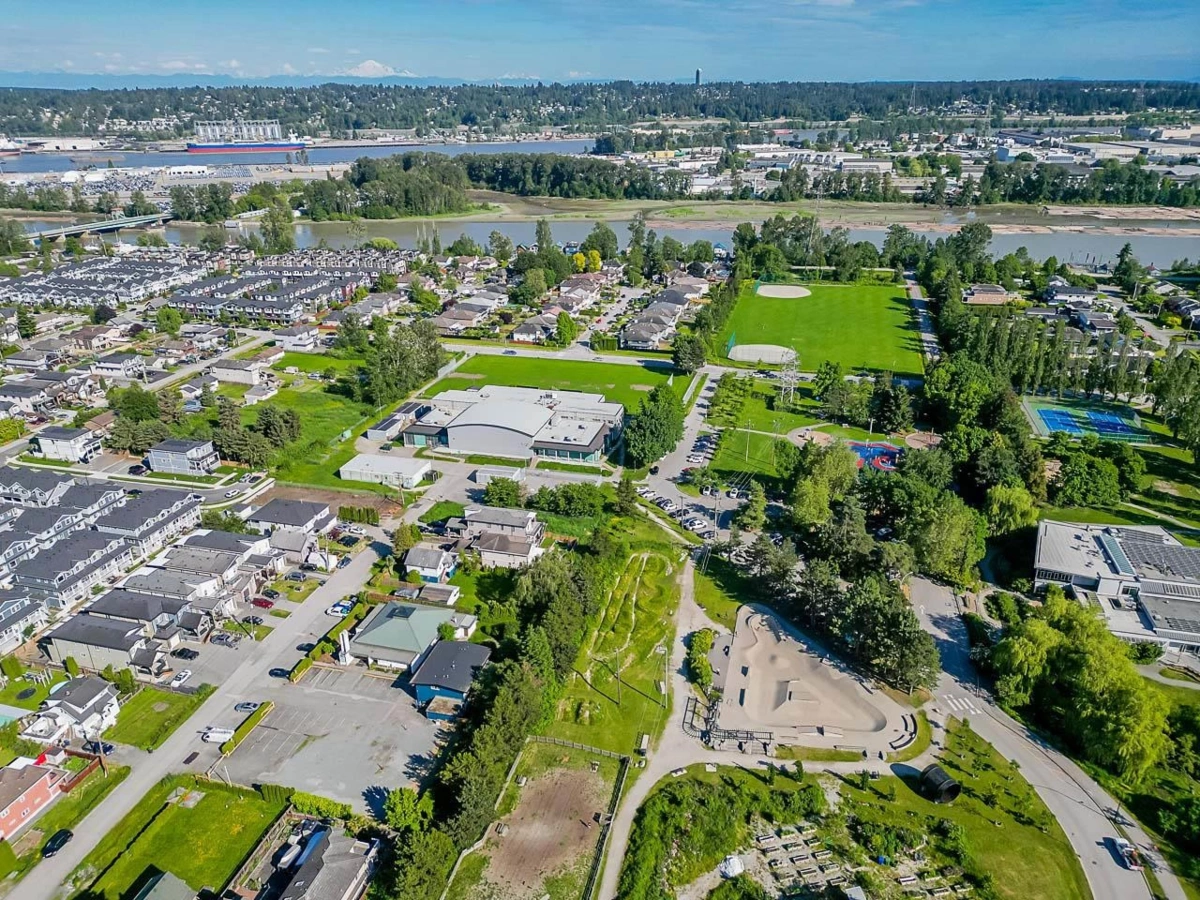 Powder Room Photo of 231 Lawrence Street, New Westminster, BC