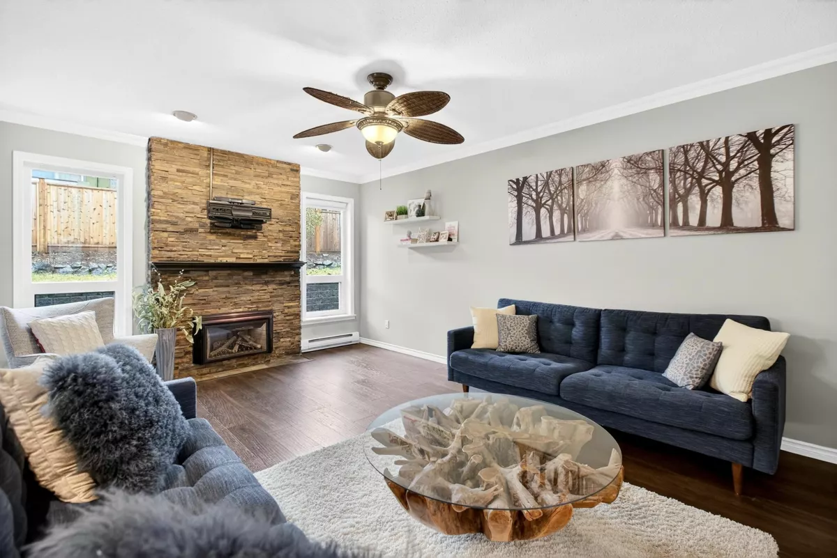 Family Room Photo of 19712 49th Avenue, Langley, BC