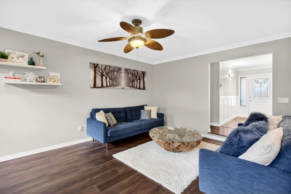 Kitchen Island Photo of 19712 49th Avenue, Langley, BC