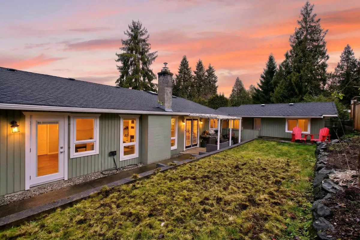 Neighborhood Park Photo Near 19712 49th Avenue, Langley, BC