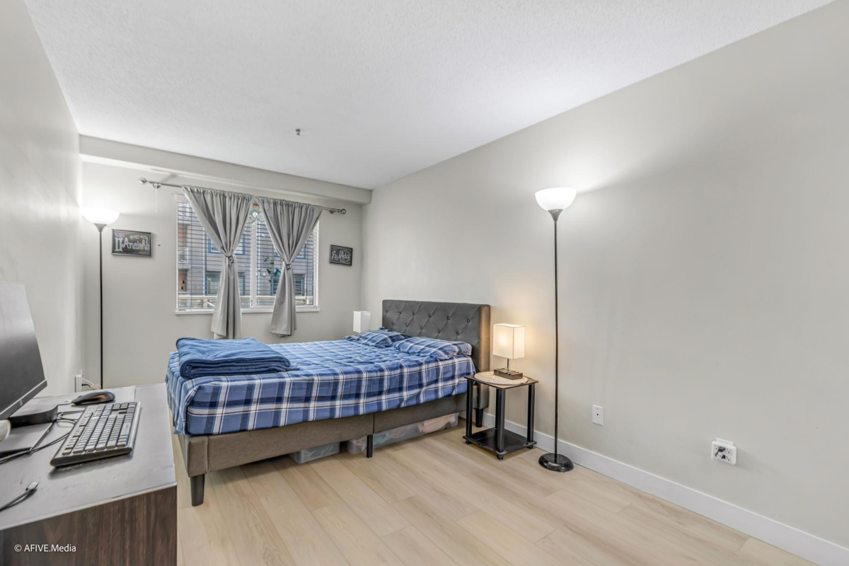 Bedroom 4 Photo of 223 12101 80 Avenue, Surrey, BC