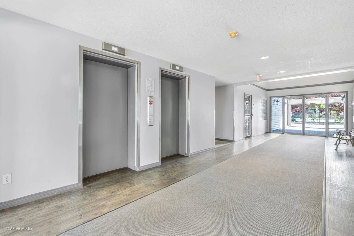 Family Room Photo of 223 12101 80 Avenue, Surrey, BC