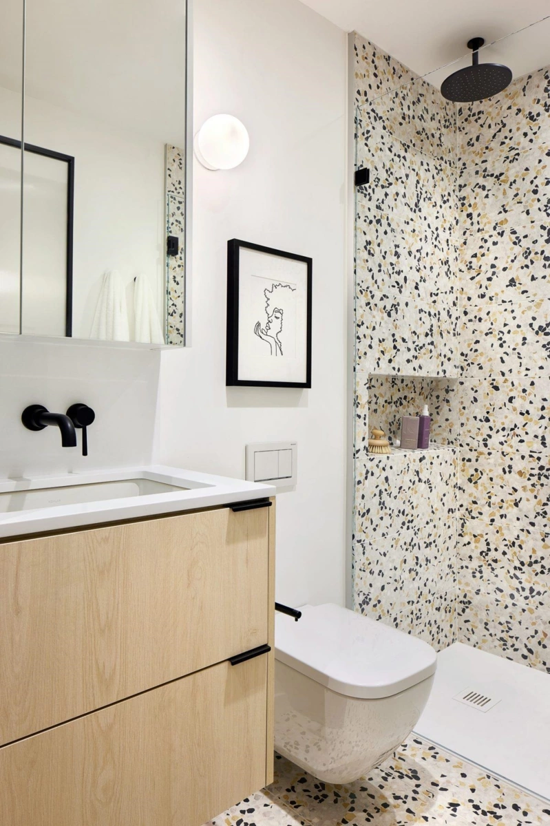 Kitchen Photo of 306 2471 Saint George Street, Vancouver, BC