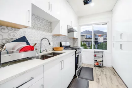 Basement Recreation Room Photo of 15089 66a Avenue, Surrey, BC