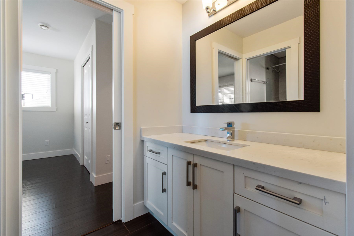 Loft / Bonus Room Photo of 627 Thirteenth Street, New Westminster, BC