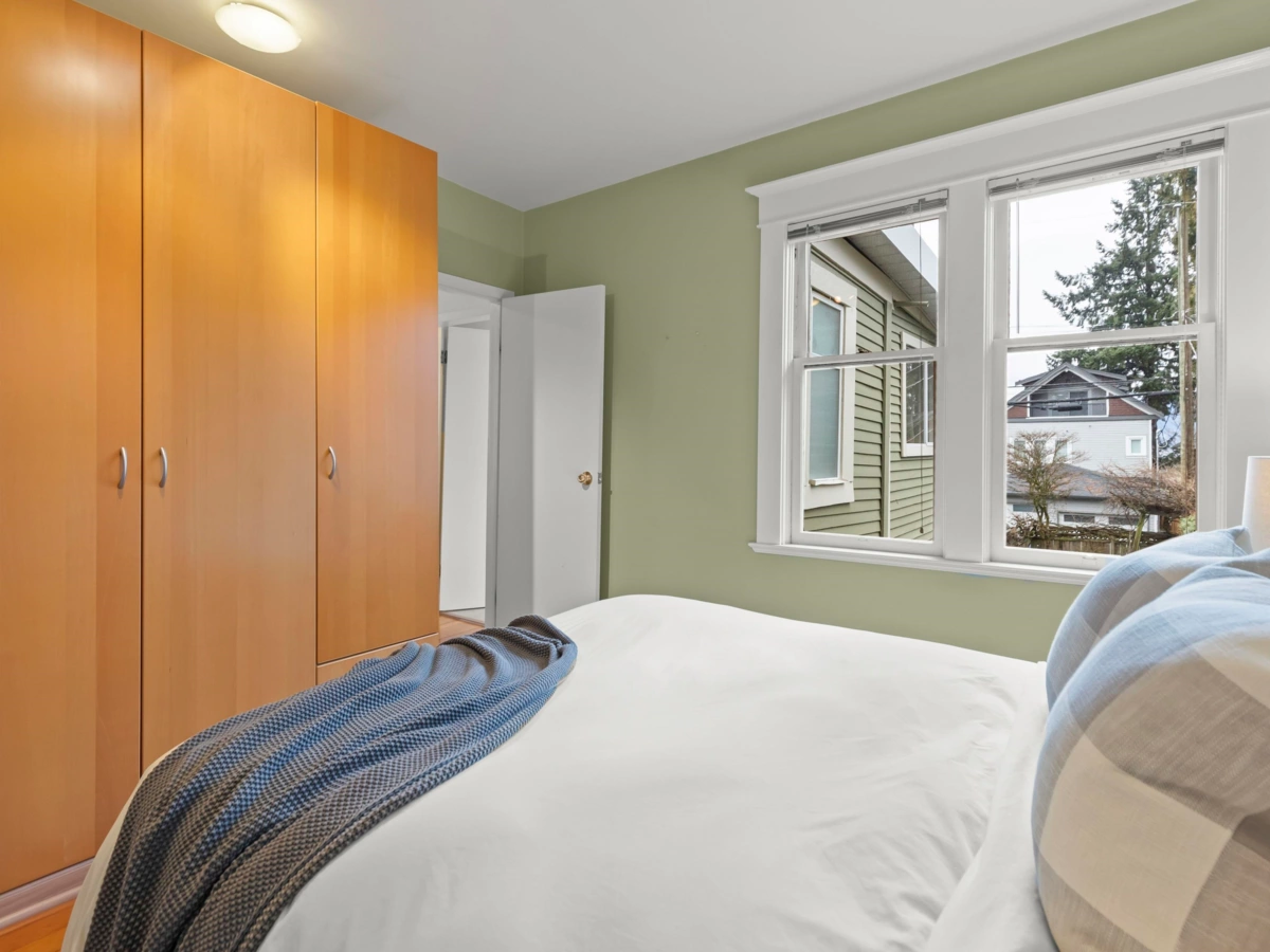 Bedroom 4 Photo of 829 E 14th Avenue, Vancouver, BC