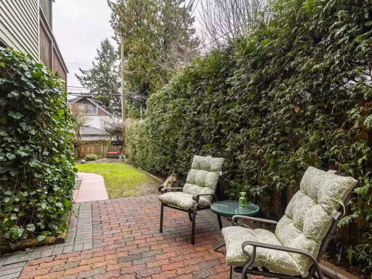 Hot Tub / Spa Photo of 829 E 14th Avenue, Vancouver, BC