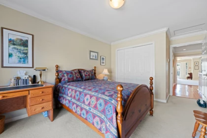 Guest Bathroom Photo of 4 5110 Alderfeild Place, West Vancouver, BC