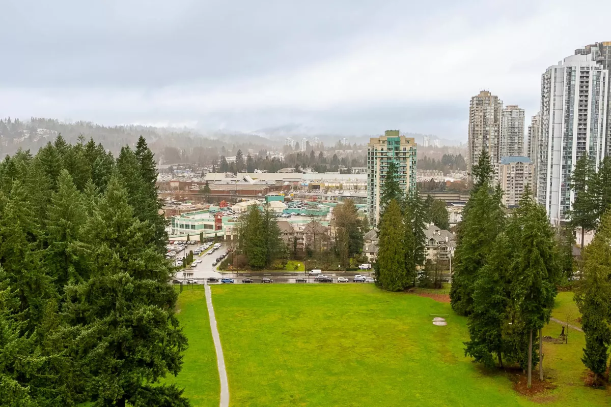 Basement Recreation Room Photo of 2207 3093 Windsor Gate, Coquitlam, BC