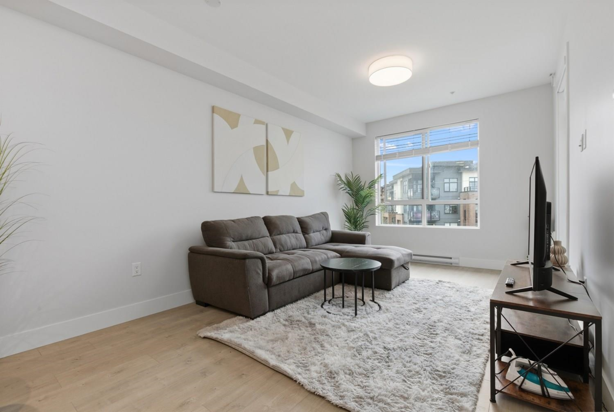 Living Room Photo of 305 20061 Fraser Highway, Langley, BC