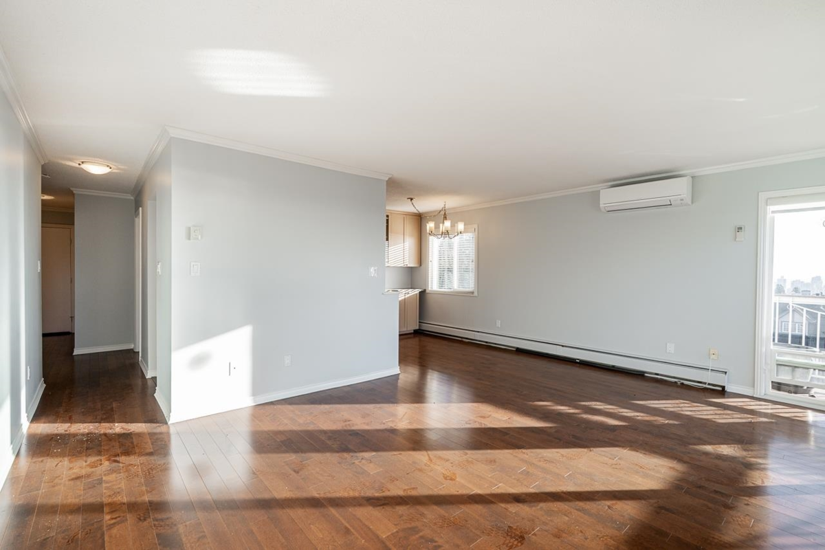 Family Room Photo of 318 3080 Lonsdale Avenue, North Vancouver, BC