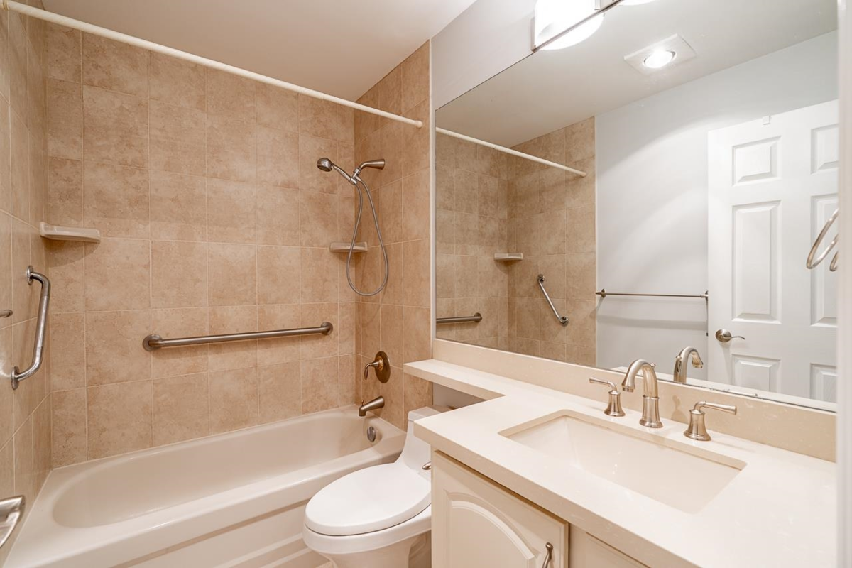 Guest Bathroom Photo of 318 3080 Lonsdale Avenue, North Vancouver, BC