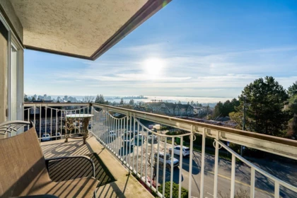 Powder Room Photo of 318 3080 Lonsdale Avenue, North Vancouver, BC