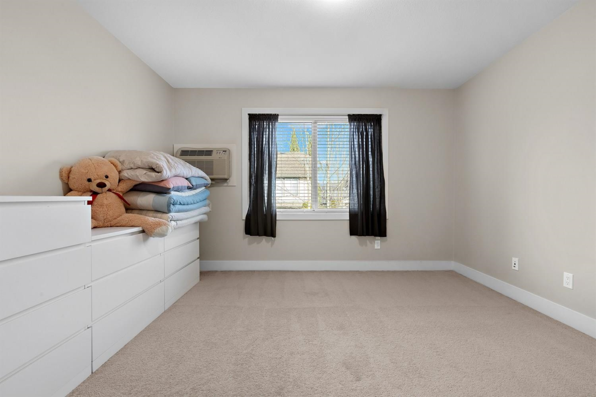 Bedroom 3 Photo of 63 19913 70 Avenue, Langley, BC