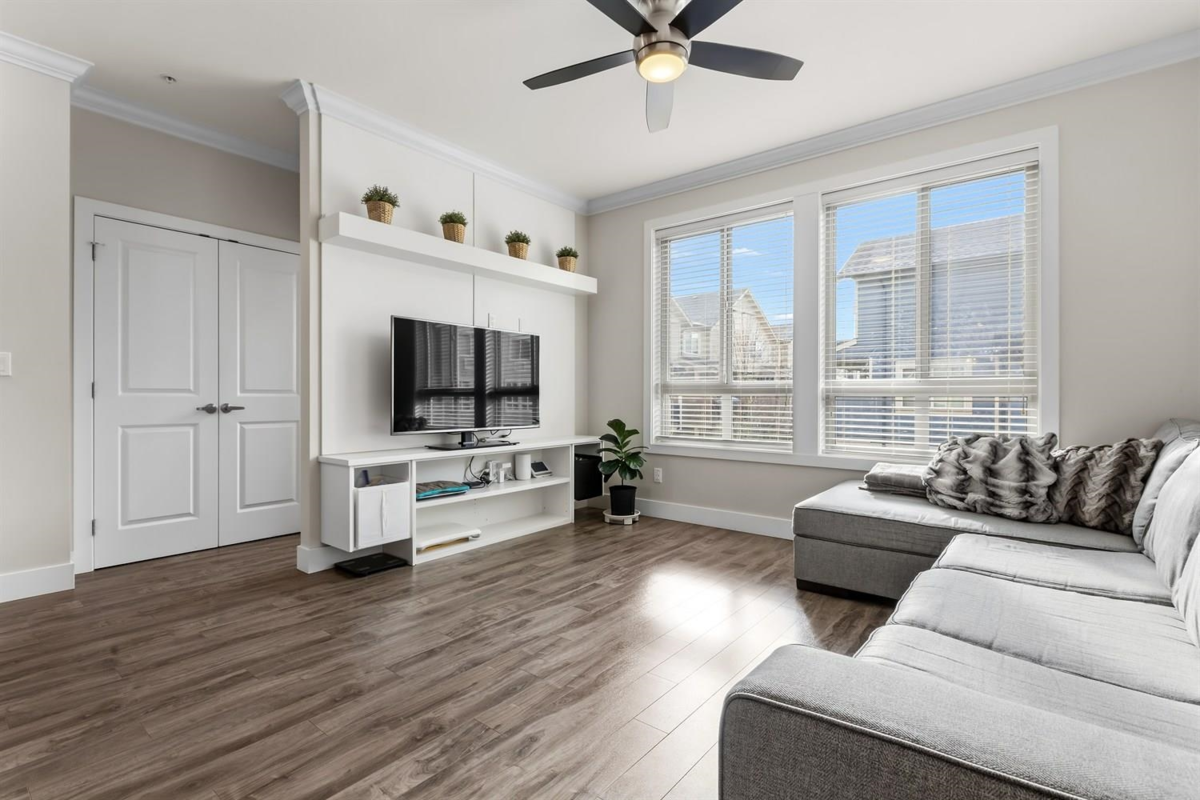 Dining Area Photo of 63 19913 70 Avenue, Langley, BC