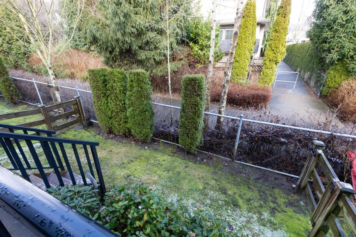 Staircase Photo of 63 19913 70 Avenue, Langley, BC