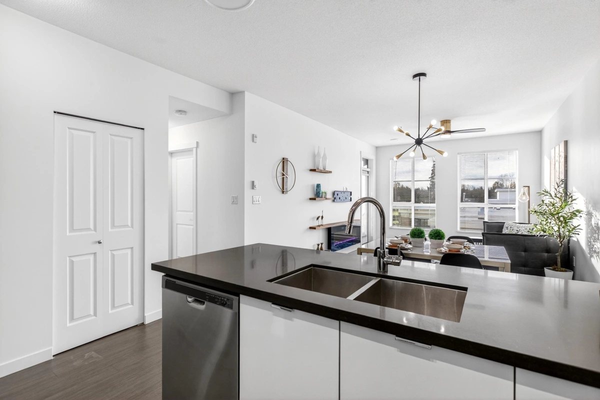 Breakfast Nook Photo of 312 15168 33 Avenue, Surrey, BC