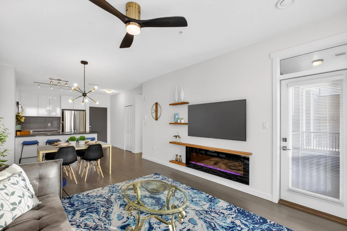 Walk-In Closet Photo of 312 15168 33 Avenue, Surrey, BC