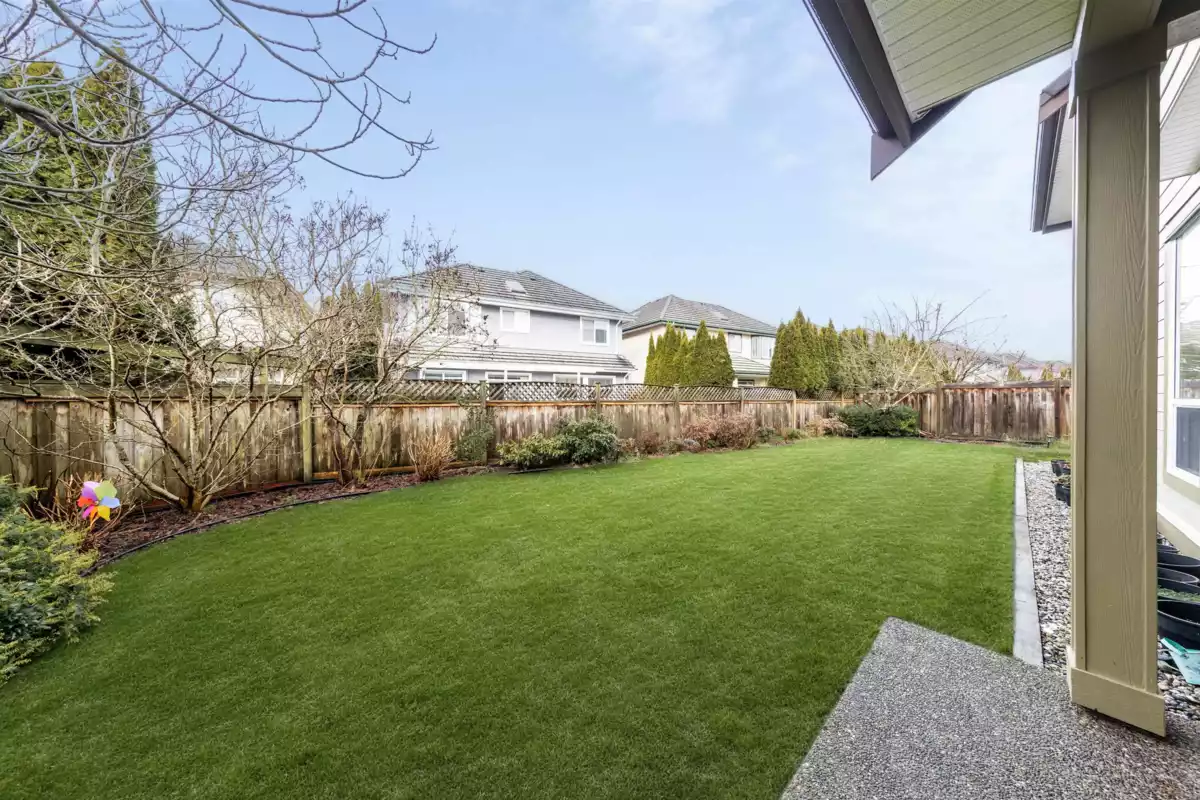 Hallway Photo of 6079 Dunsmuir Crescent, Richmond, BC