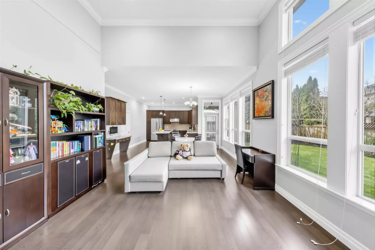 Kitchen Photo of 6079 Dunsmuir Crescent, Richmond, BC