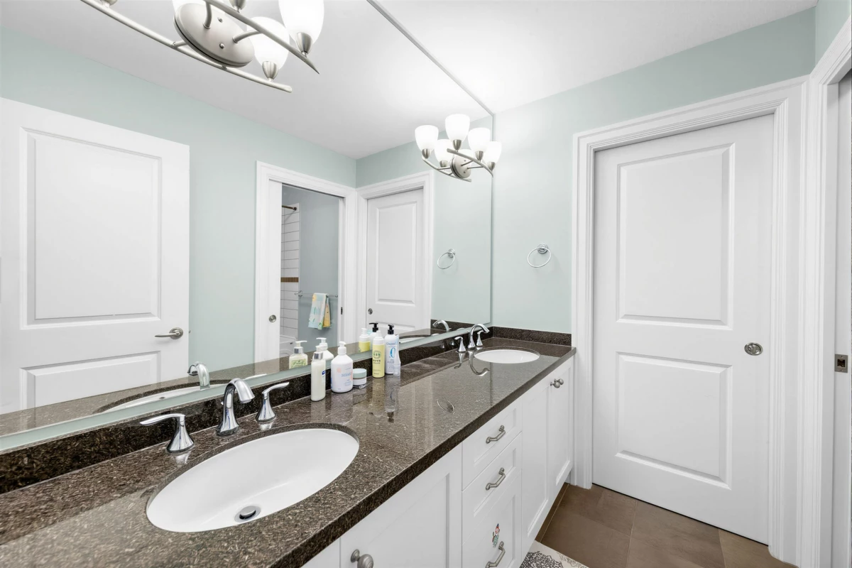 Mudroom Photo of 6079 Dunsmuir Crescent, Richmond, BC