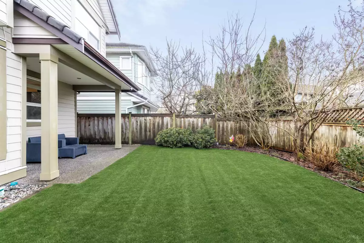 Staircase Photo of 6079 Dunsmuir Crescent, Richmond, BC