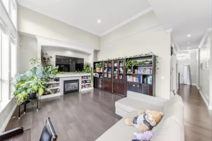 Kitchen Island Photo of 6079 Dunsmuir Crescent, Richmond, BC
