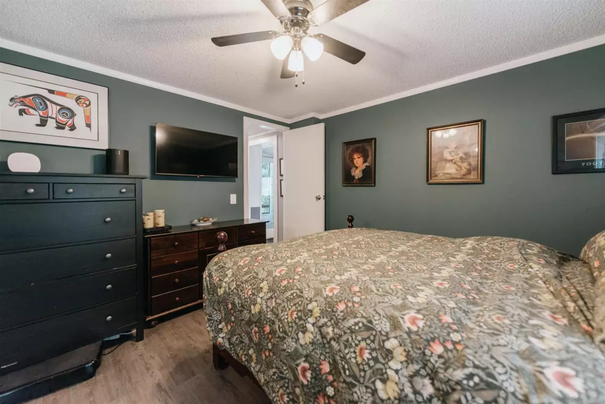 Dining Area Photo of 25 5288 Selma Park Road, Sechelt, BC