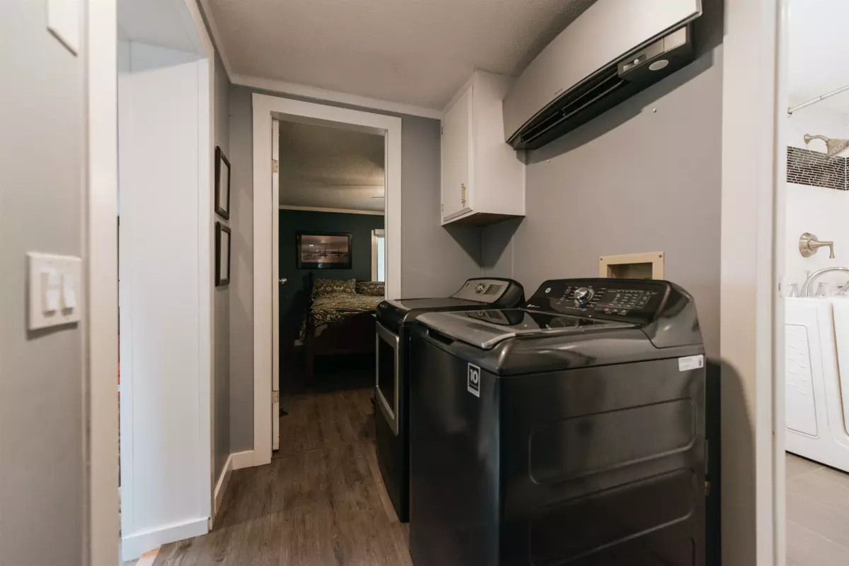 Kitchen Island Photo of 25 5288 Selma Park Road, Sechelt, BC