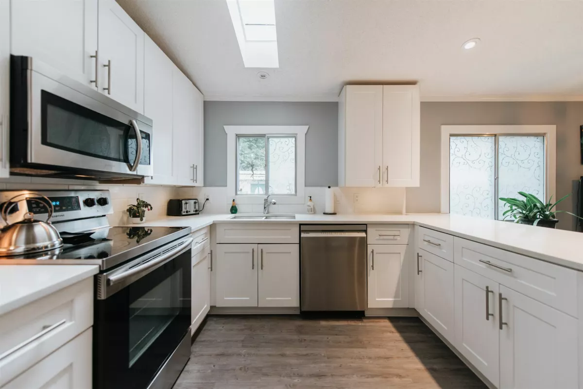 Primary Bathroom Photo of 25 5288 Selma Park Road, Sechelt, BC